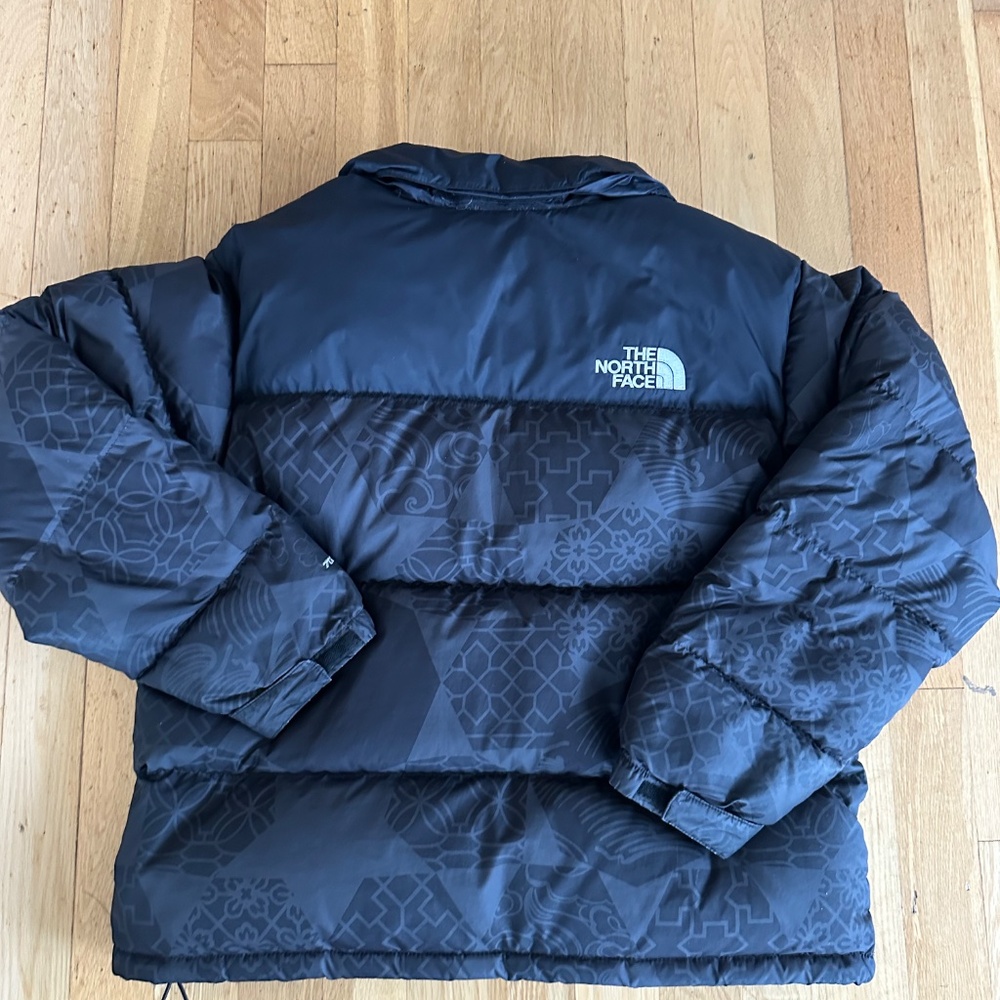 The North Face Men’s 700 Down Puffer Jacket – Black, Size Large